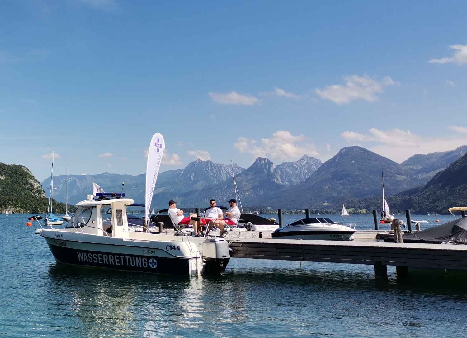 Textbilder - Wolfgangsee mit Wasserrettung_zugeschnitten